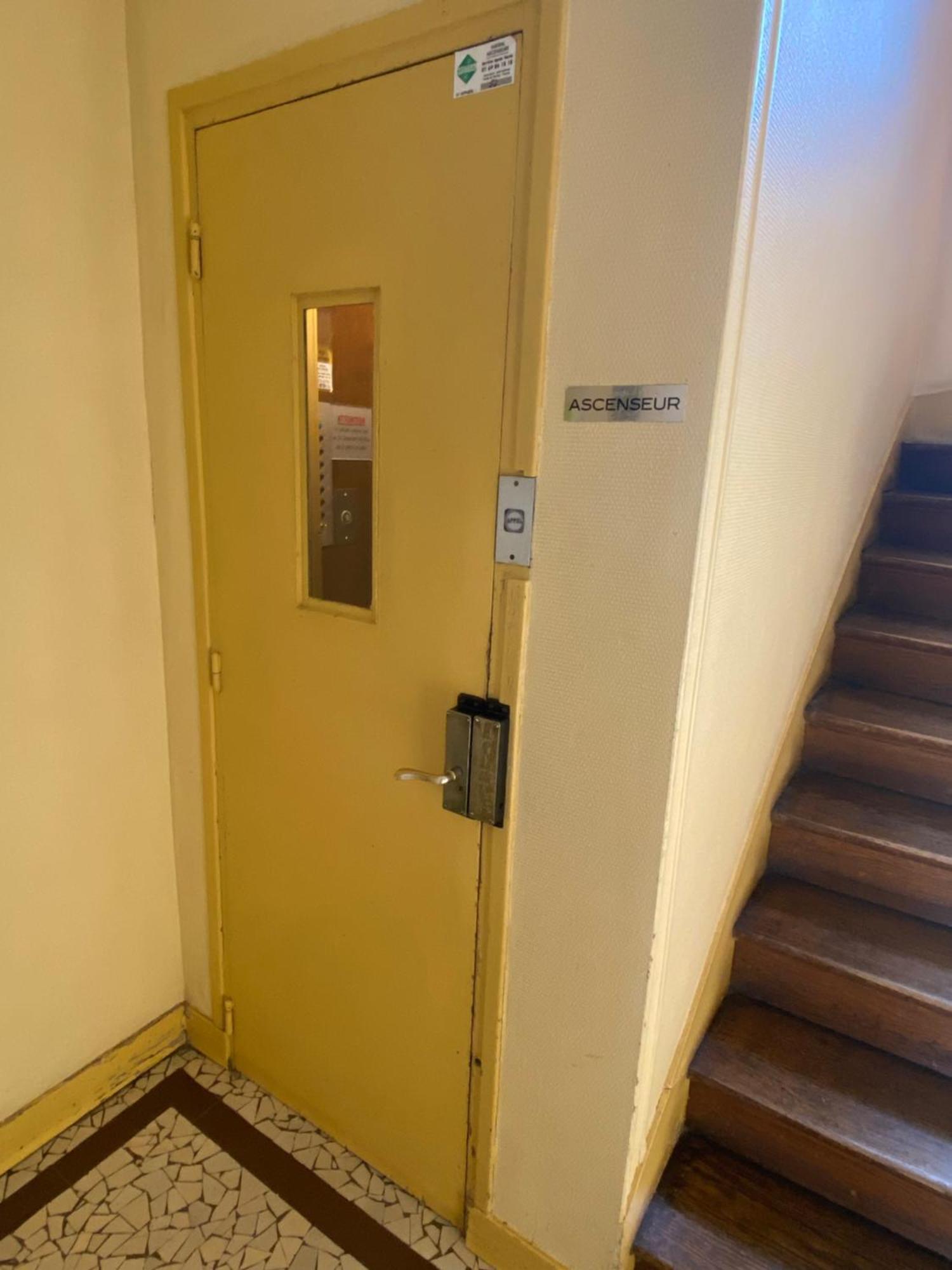 Appartement 2 Chambres Βερσαλλίες Εξωτερικό φωτογραφία